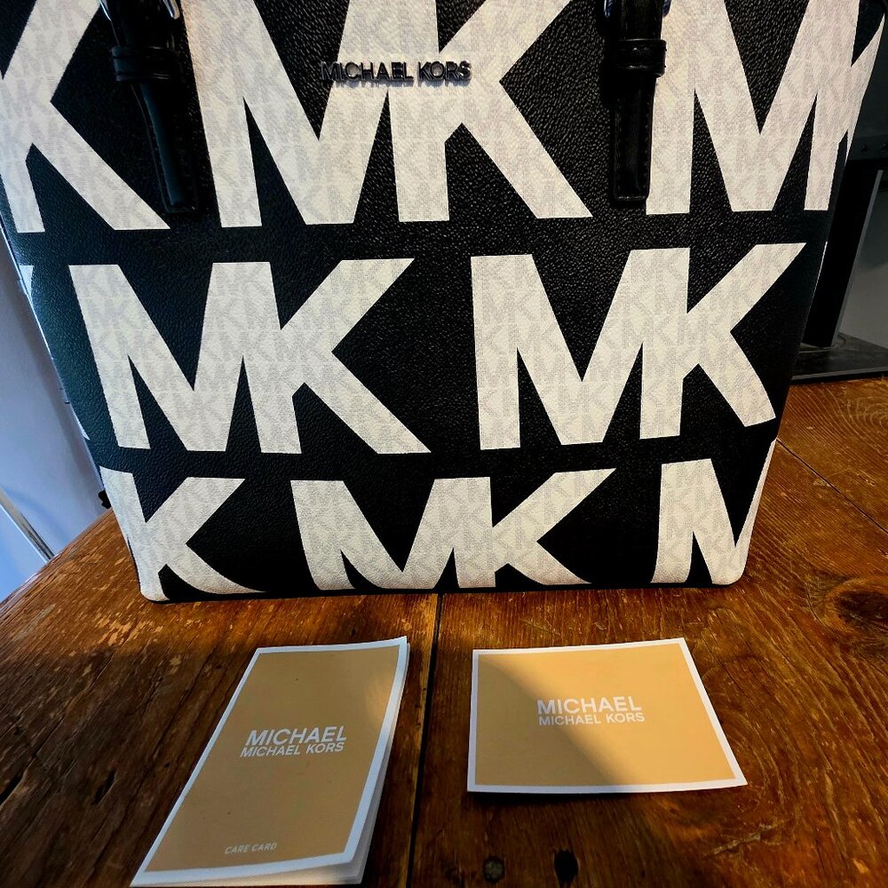Michael Kors Tote